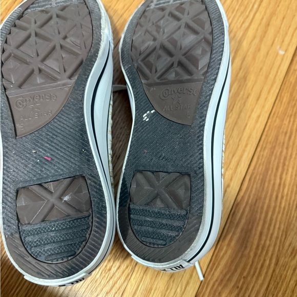 Converse Women's Gold Sneakers - Picture 6 of 6